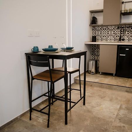 Petrina Home - Suite Rooms Barletta Ngoại thất bức ảnh