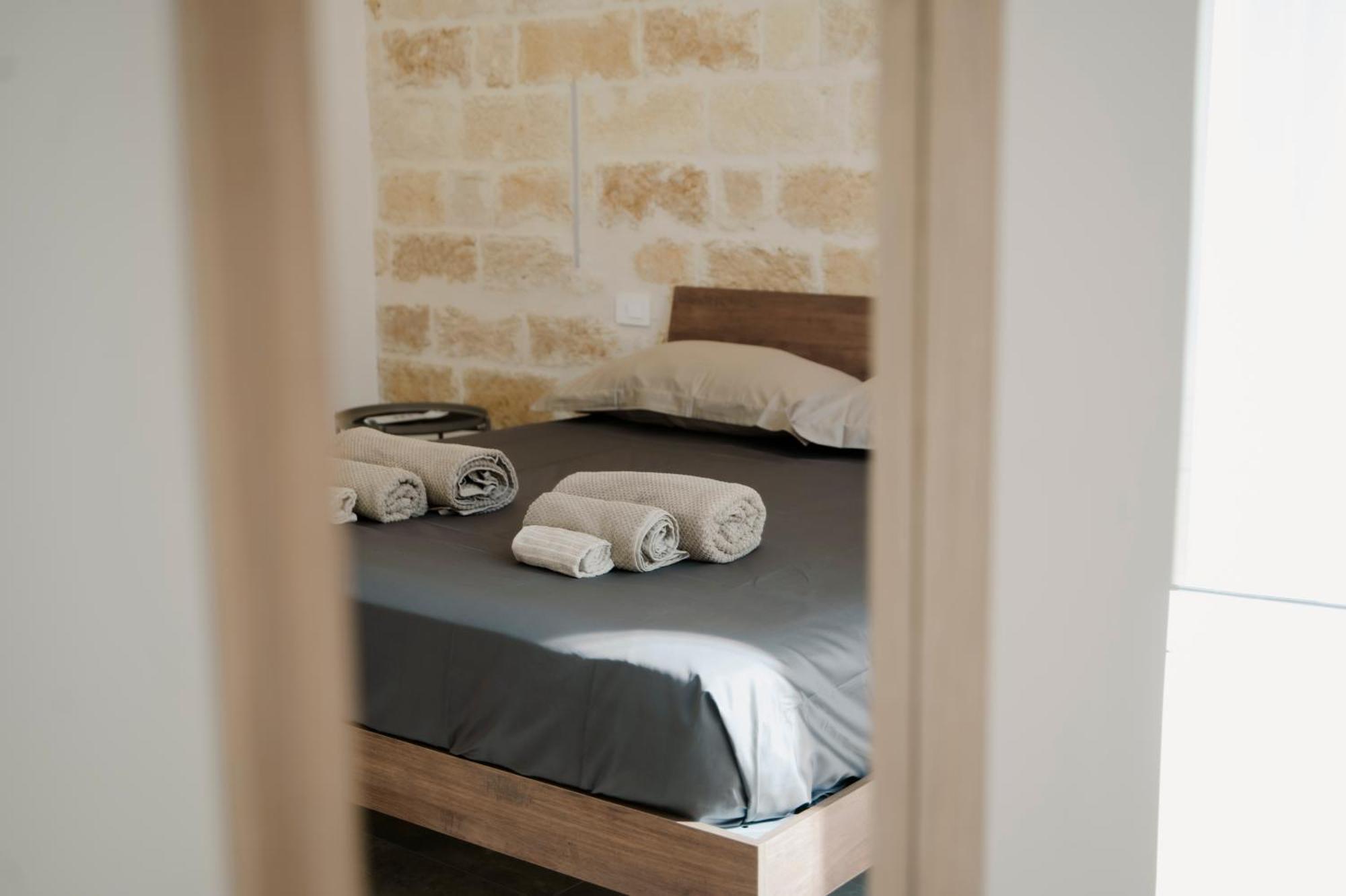 Petrina Home - Suite Rooms Barletta Ngoại thất bức ảnh