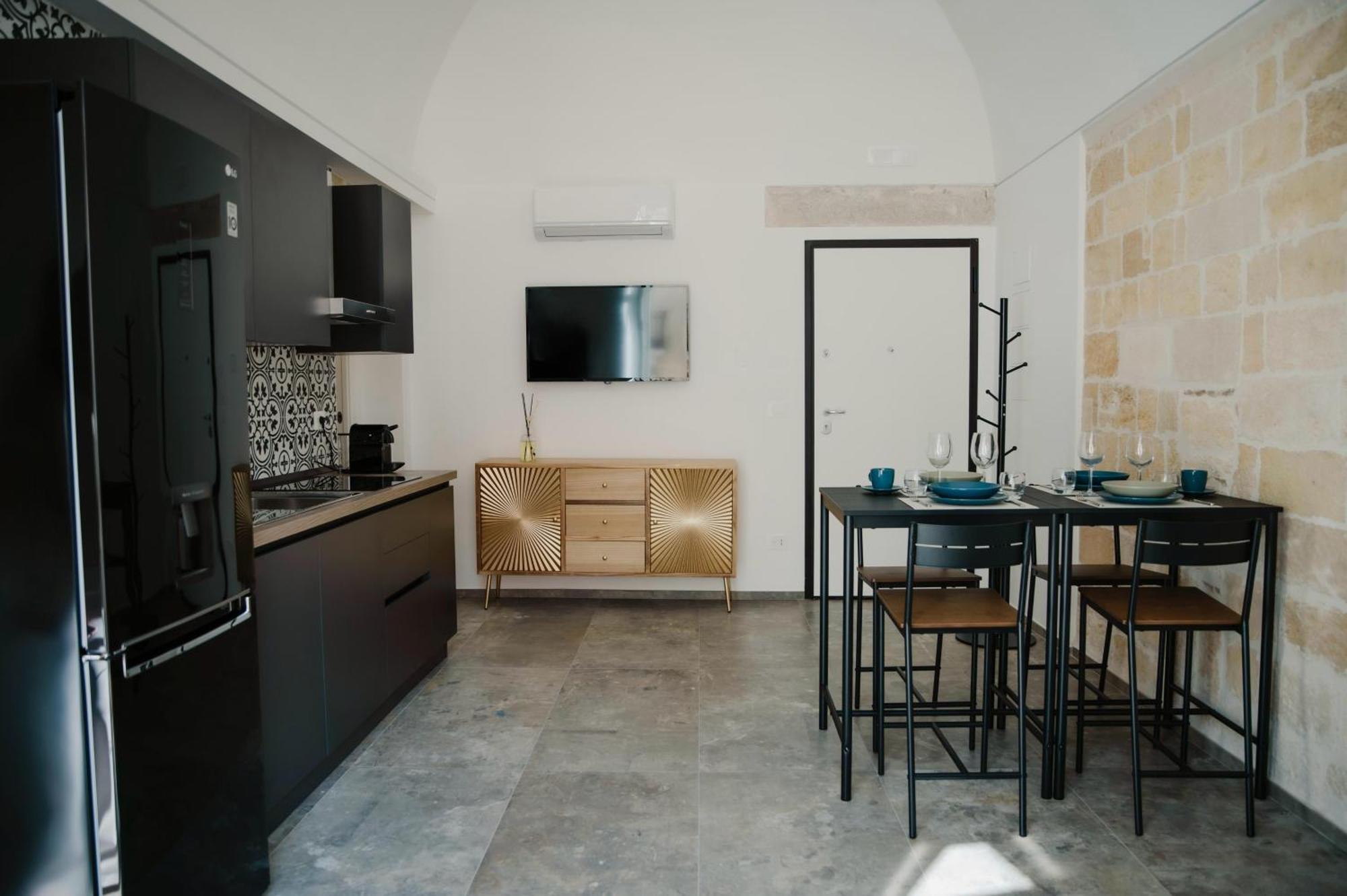Petrina Home - Suite Rooms Barletta Ngoại thất bức ảnh